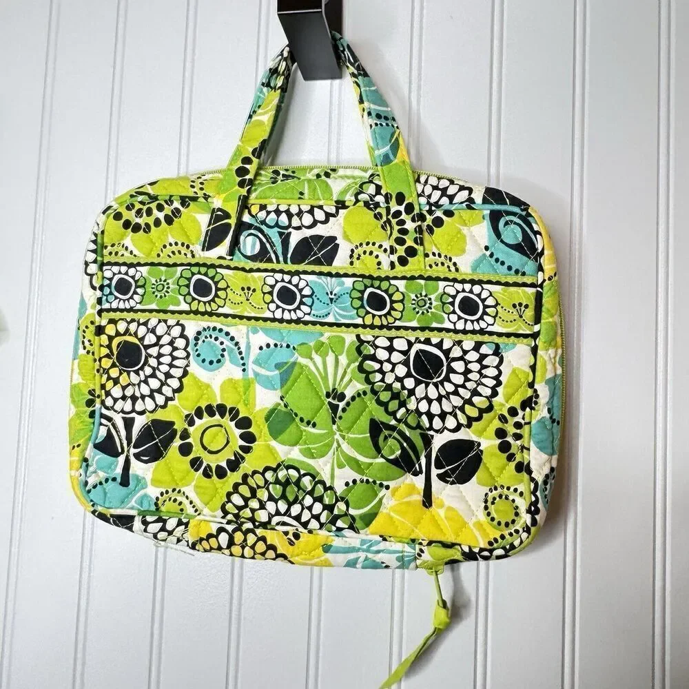 VERA BRADLEY Lime's Limes Up Good Book Bible Cover Floral Green Yellow Teal